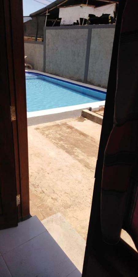 Izaac'S Bed & Breakfast โลวินา ภายนอก รูปภาพ